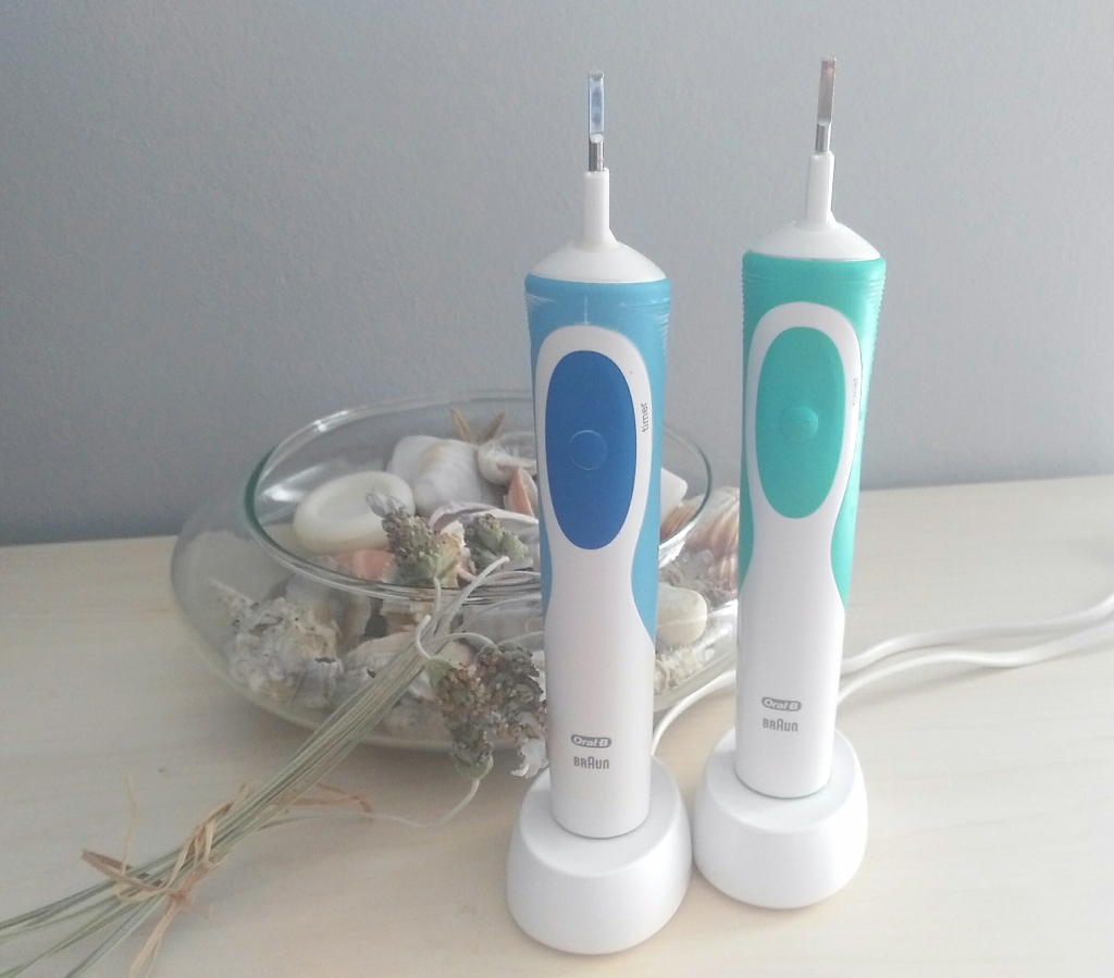 Porqué usar cepillos eléctricos para la higiene dental